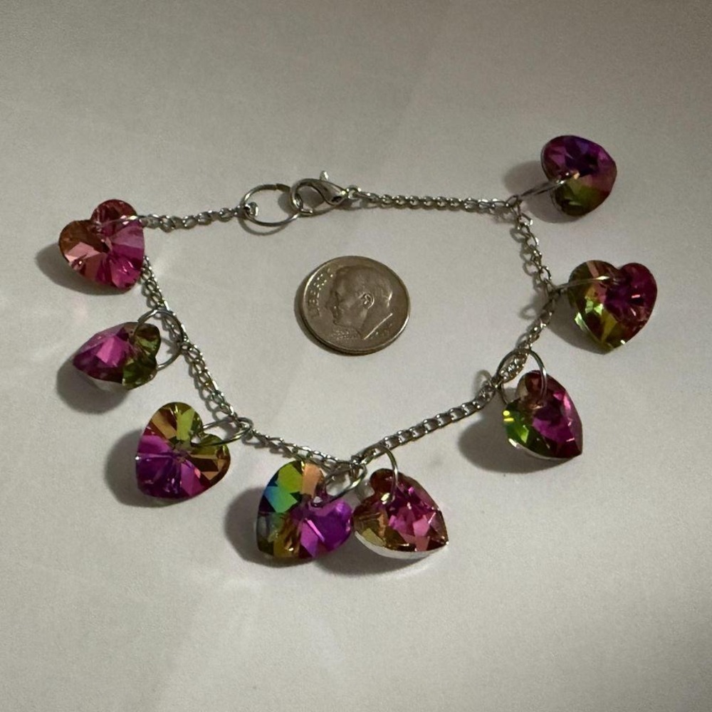 Rainbow iridescent pink hearts charm bracelet - Picture 3 of 4
